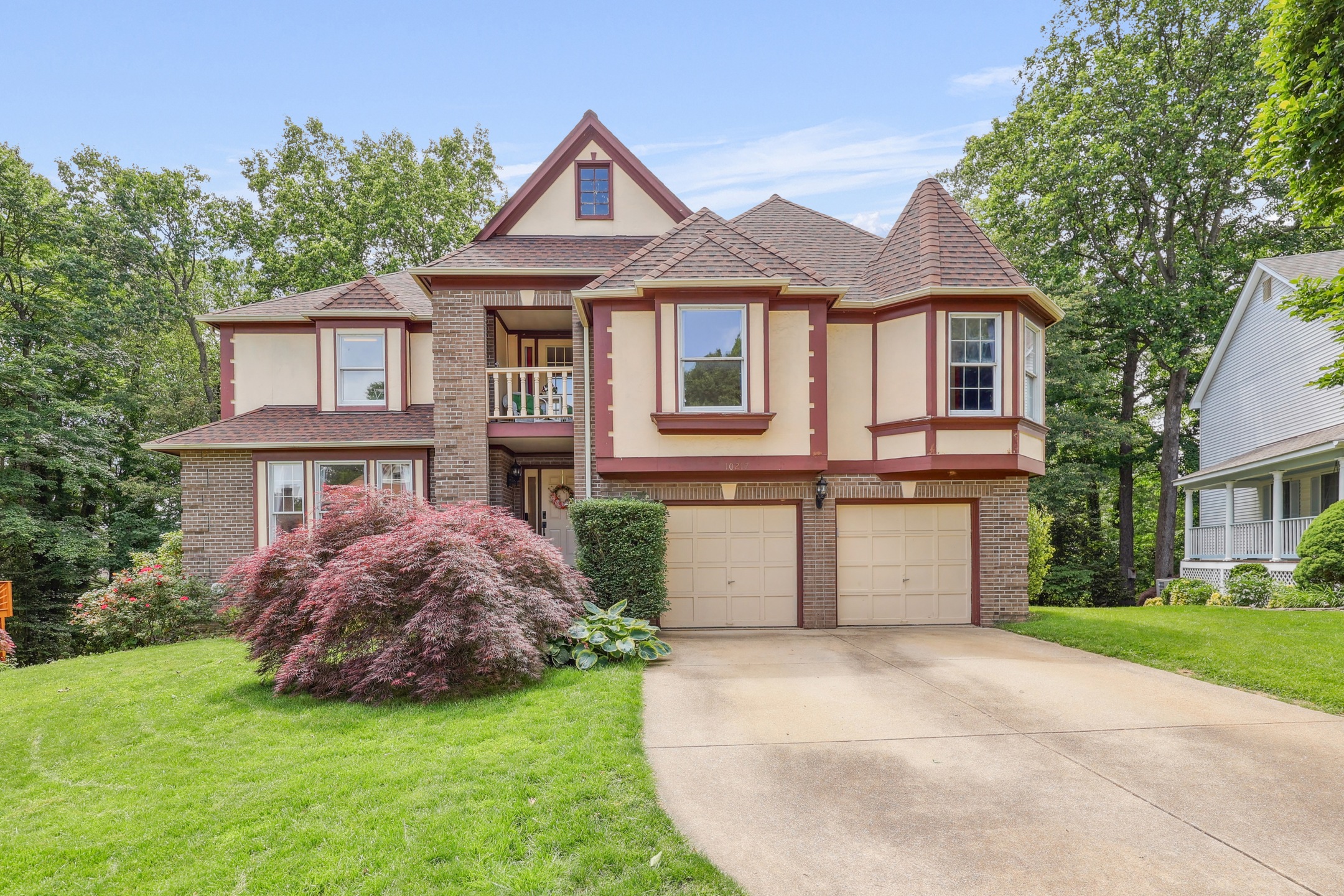 Fairfax, VA 22032 | 4 beds | 3 baths| $1,200,000